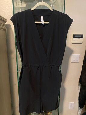 Athleta Black Sleeveless V-Neck Romper size S